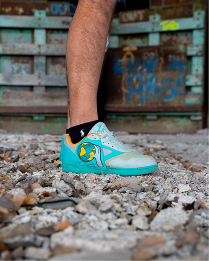 Worldrunner Sneakers